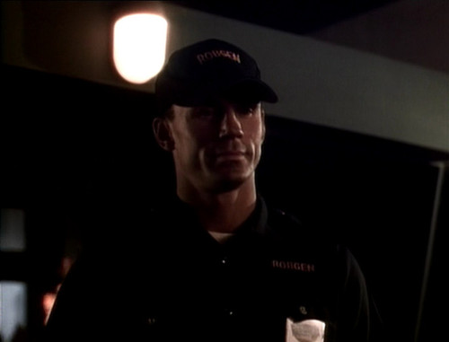 cap Automatic.1995.DVDRip.x264 HANDJOB 00 19 00 05.jpg