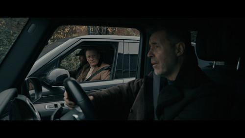 MobLand.S01E02.Jigsaw.Puzzle.1080p.AMZN.WEB DL.CZ EN.DD+5.1.H.264 FLUX.mkv snapshot 08.36 [2025.07.1