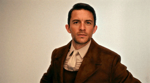 8477b28ec92279d5dea5a47ef03affb252f64359.gif