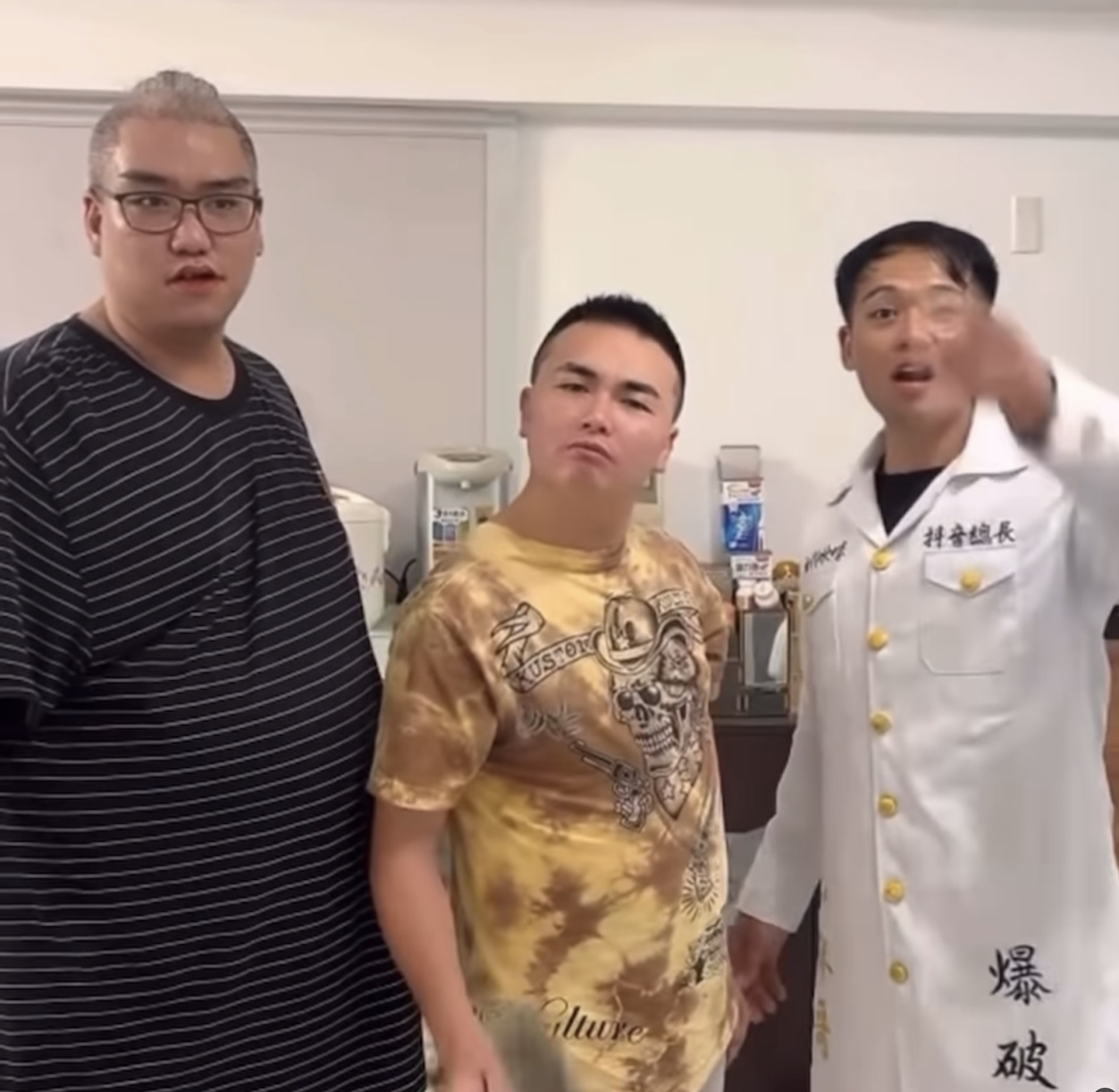 [討論] 震撼！牛煦庭有救了！吃屎哥力挺牛煦庭！