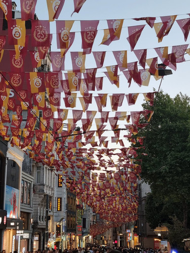 GvxdHHUW4AE ghT?format=jpg.jpg