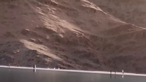 KJ03KUj bfj4Oflx.jpg