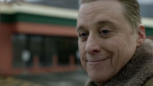 Resident.Alien.S04E01.Prisoners.1080p.AMZN.WEB DL.EN.DD+5.1.H.264 NTb.mkv snapshot 21.17 [2025.07.15