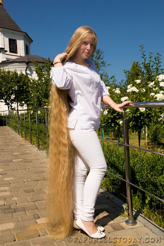 th 0001Portrayed Elena.jpg