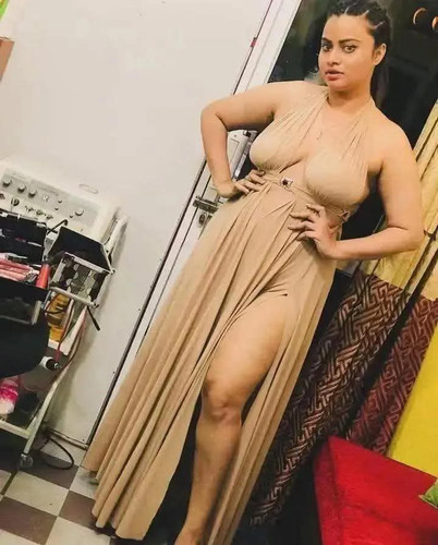 تشكيلة نار من صور مسربة من موبايلات أصحابها FWsnvhx.md