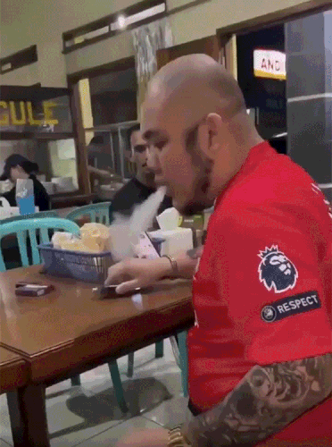 When there was no girlfriend.gif