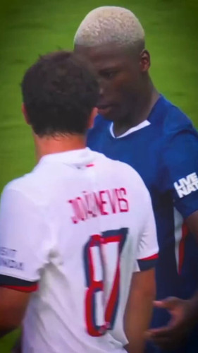 DIsSPfSEdsXTdi d.jpg