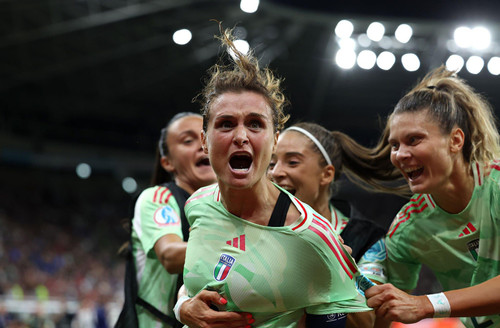 dl.beatsnoop.com final r7a3b9o508.jpg