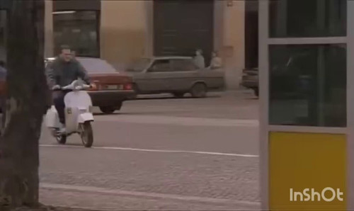 UORt3EqIU5Tr9llI.jpg