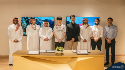 GwC1TH6XUAAd54i.jpg