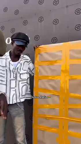 Zp0fyKvFQcIi7782.jpg