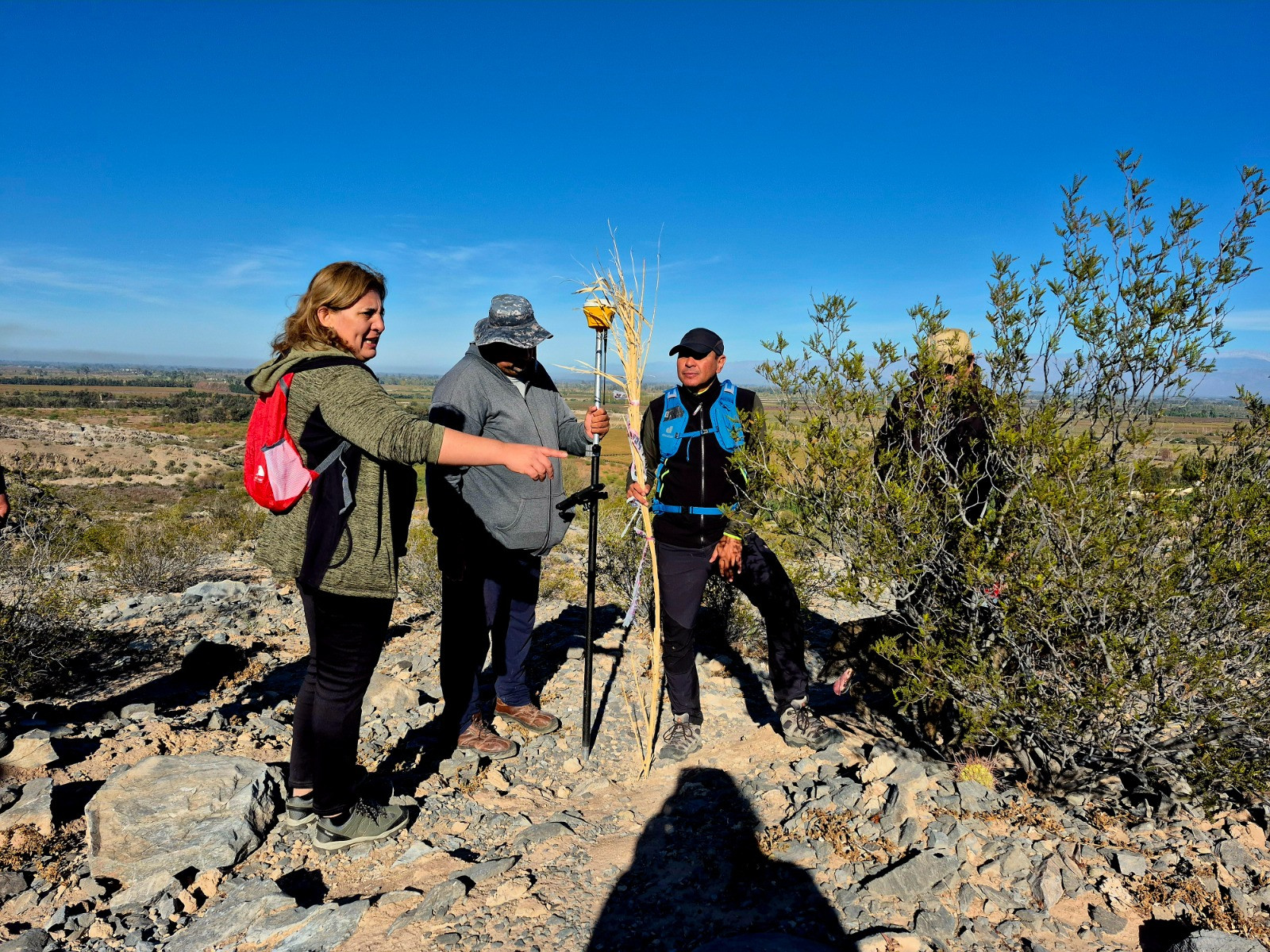 La Municipalidad de San Martín realizó un relevamiento técnico en una fracción de terreno ubicada en la zona del cerro Pie de Palo, correspondiente a la Nomenclatura 12-80-460-351-00-000.