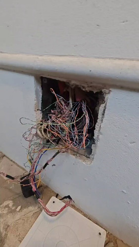 OkGV4G871 FP1kXf.jpg