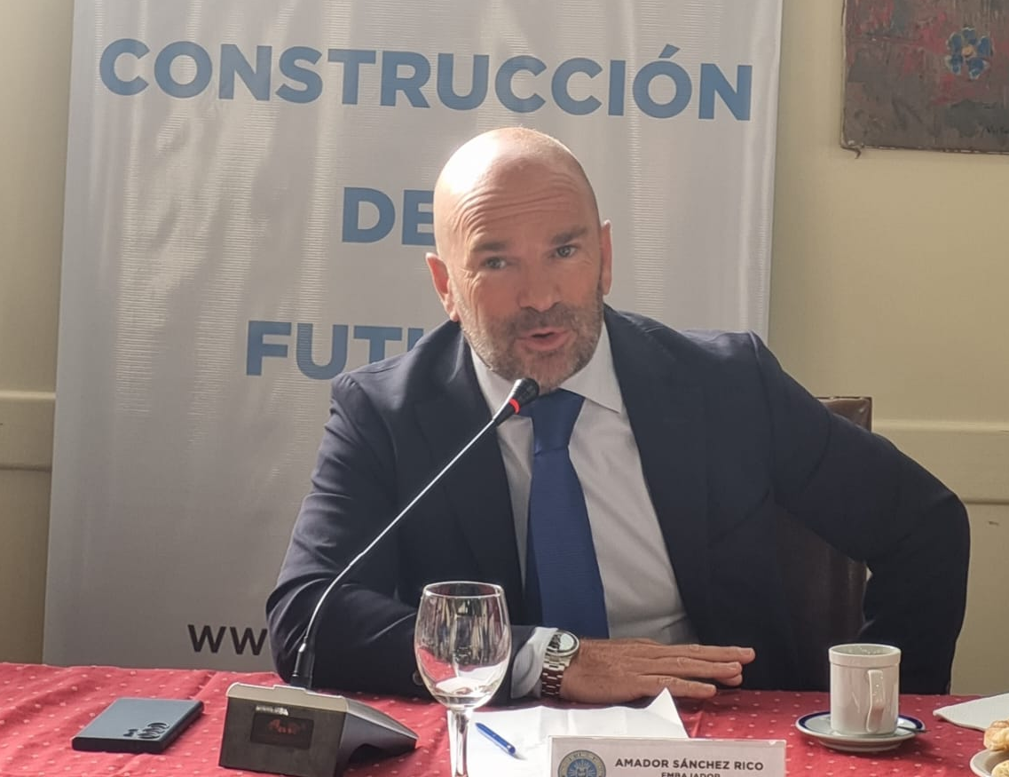 sanchez rico.png «Argentina tiene todo lo que Europa necesita» dijo el embajador de la UE en Argentina, Sánchez Rico
