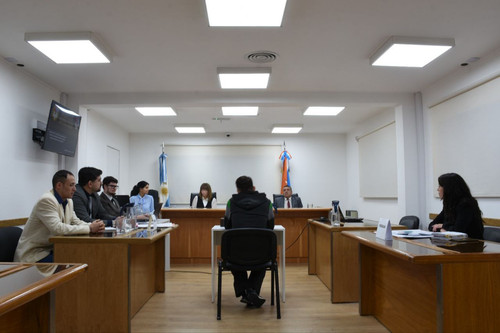 JUICIO POR LESIONES EN TOLHUIN.jpg