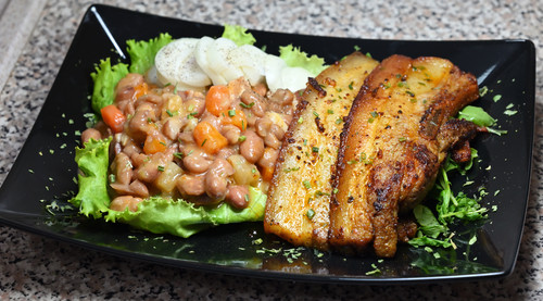 20250701 1605 NikonZ5 85mm f1.8