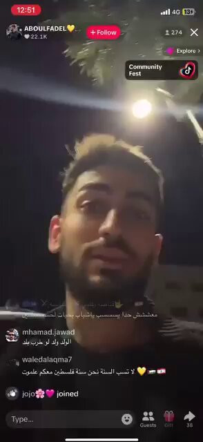 ydJEFijoa4mV2b7I.jpg