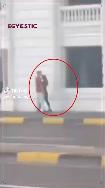 vrTW5UapZc0jtaOE.jpg