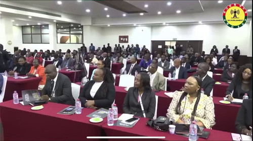 e2Se1bVGt7ZUq Ua.jpg