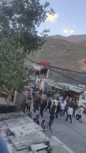 WfuiUy HQay4URkV.jpg