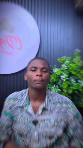 B8Y6lGG t2VjG0Lu.jpg