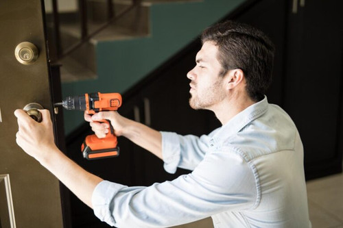 Emergency Locksmith Service in London - AlanCo Services.jpg