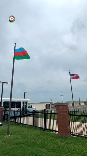 R wJYMy0DIi9K0jq.jpg