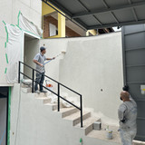 Entrada de Serviço Instalação do Guarda Corpo e Pintura Parede Muro