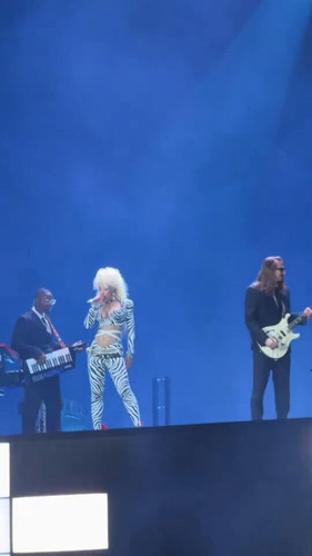 UlEf9CWcpFZ Exc .jpg