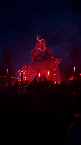 8eFLLUM9pfh U5Z6.jpg