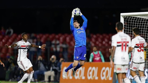Rafael fala sobre empate do São Paulo na Libertadores: "Valorizar é essencial"