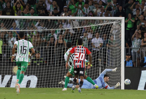 São Paulo: a celebração do futebol e da paixão pelos santos