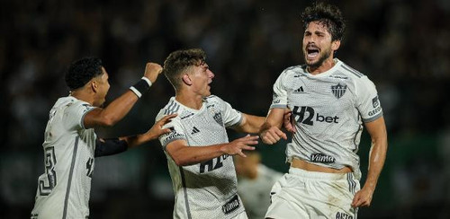 São Paulo busca empréstimo de meia argentino enquanto se aproxima de Igor Rabello