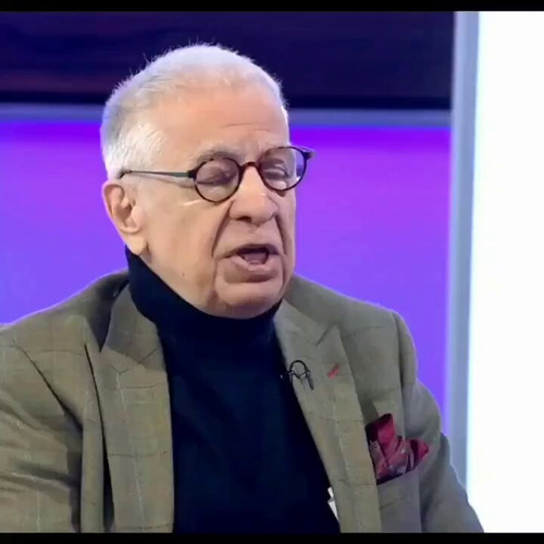 K59YrKN8f2Qgak m.jpg