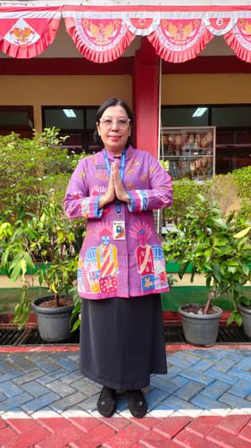 foto depan sekolah.jpg