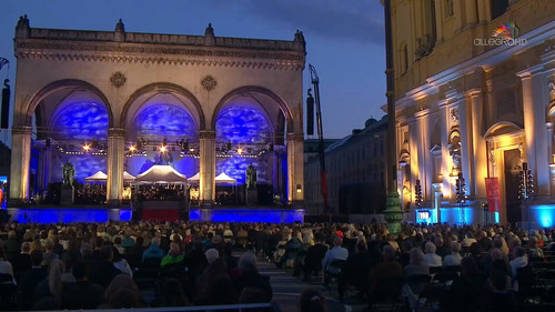 y a2Ld4jgG6TJbNS.jpg