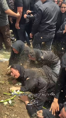 0n3oIXXdYyDiUiKI.jpg