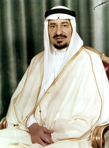 Gu7hnjbXgAAJ2W9.jpg