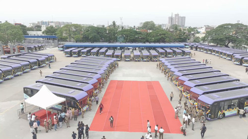 EK fw09ueE6yqJRi.jpg