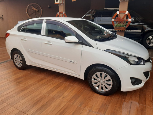 HB20 SEDAN LAT DIR FRE I.jpg