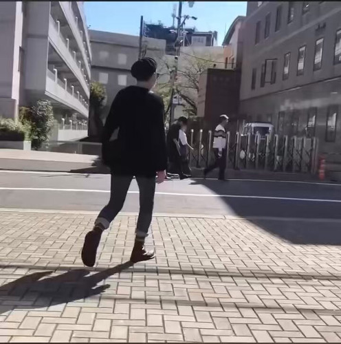 Smmj EDPpW5fj3Ze.jpg