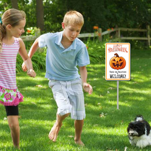 happy halloween trick or treaters welcome 4.jpg
