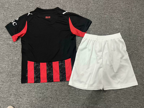AC Milan 25 2.jpg