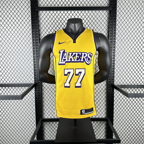 Lakers 1.jpg