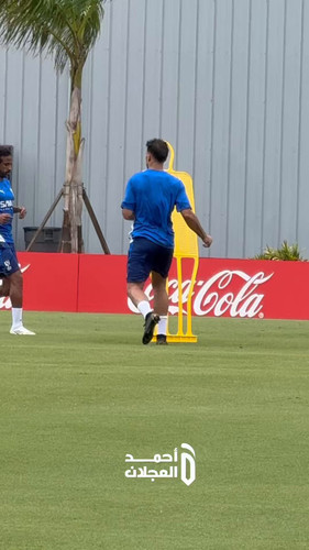 39Dqb5ilndk 4xbR.jpg