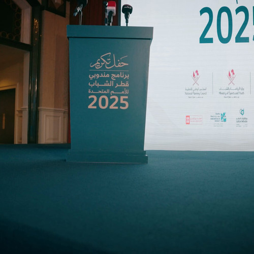 med f22gCztNebE3.jpg