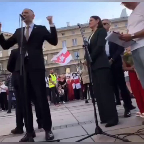 UNcNhiZD Fbyn9XJ.jpg