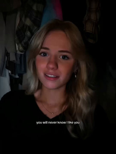 dwCQgF0 U9q8dD I.jpg