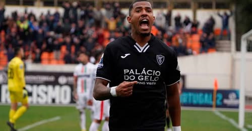 9256999925979041453?url=https%3A%2F%2Ffutbolinfo.az%2Fwp content%2Fuploads%2F2025%2F07%2F01082309503.jpg