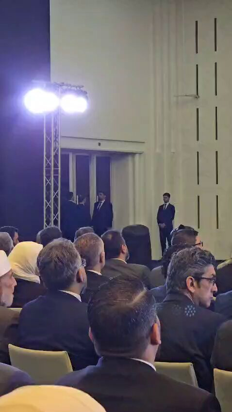 IrRUcoFzD7h mZZF.jpg